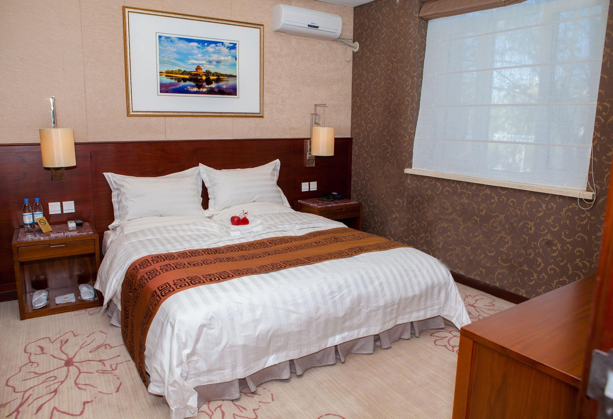 Soluxe Hotel Alma-Ata Buitenkant foto